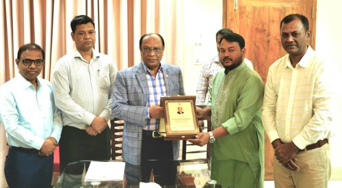 পরিকল্পনা কমিশনের সদস্যের সাথে রাসিক প্রশাসকের মতবিনিময়