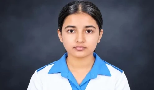 ধানক্ষেতে মিলল কিশোরীর মরদেহ, পাশে ছিল অটোরিকশা