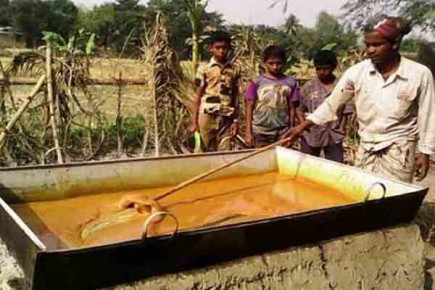 মধুপুর গড়ের খেজুরের রস-গুড়ে অপার সম্ভাবনা